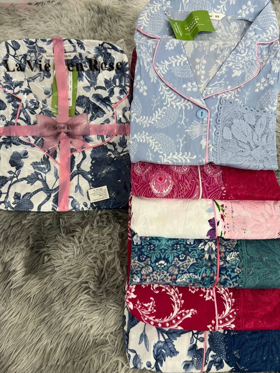 Pyjamas fleuris femme – plusieurs modèles et coloris