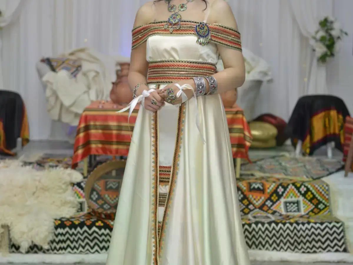 Robe kabyle moderne